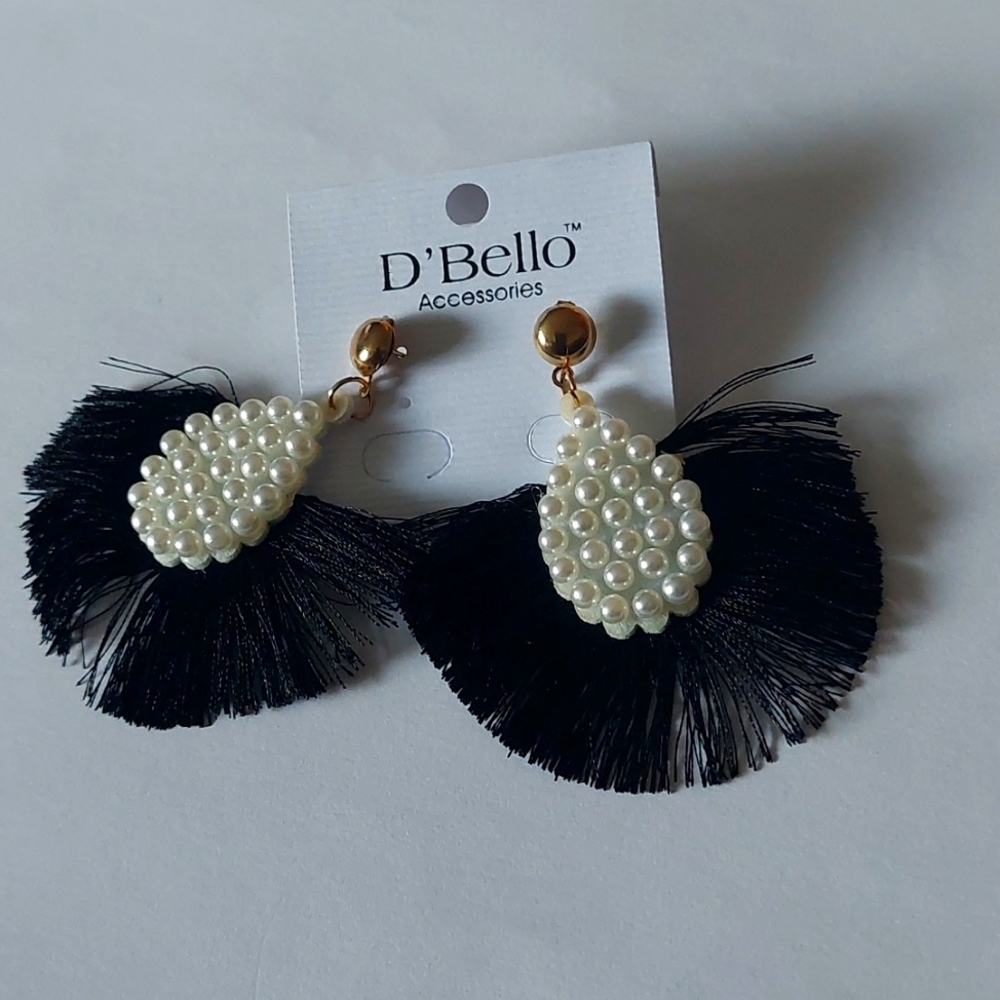 Pearl and Black Fringe Dangling Earrings